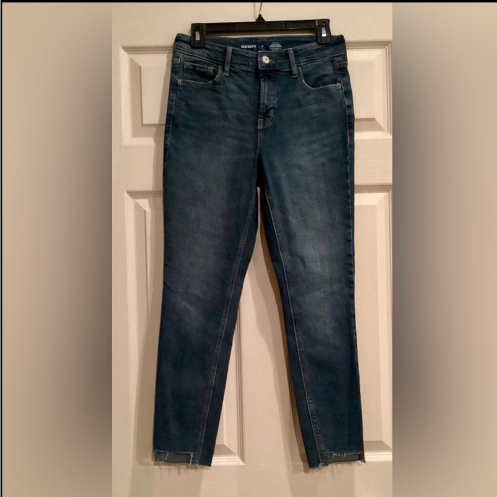 Old Navy women’s high rise rockstar super skinny secret smooth pockets jeans